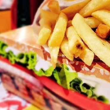 EMPRESA EN BARCELONA ESPECIALIZADA EN LA ELABORACIÓN DE SMASHBURGERS